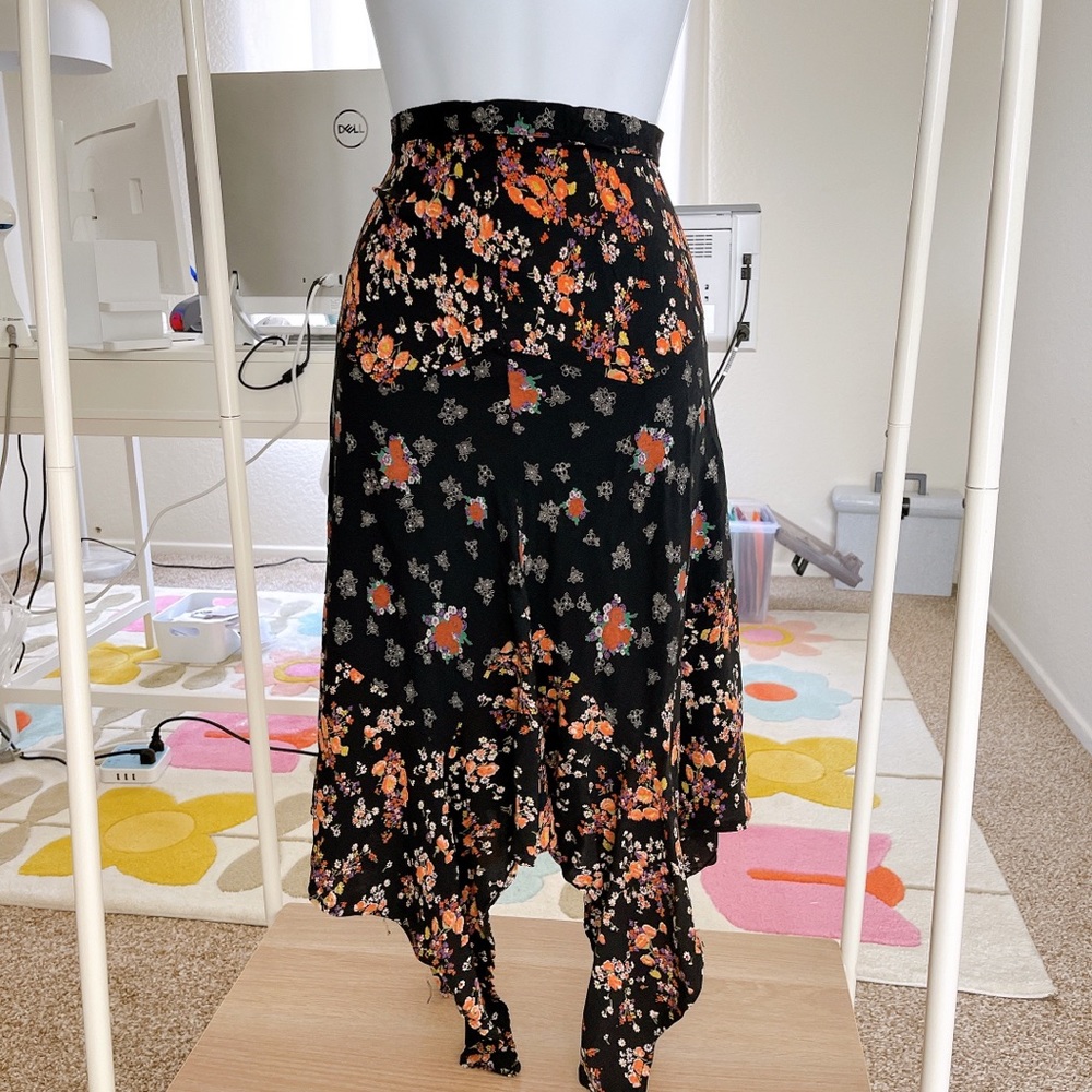 Vintage high waisted floral long skirt US XS 0